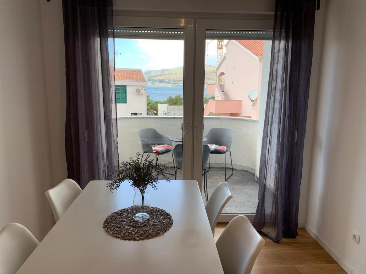 Apartments Luce Trogir Exteriör bild