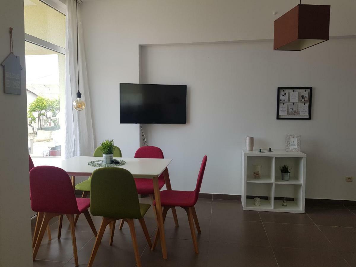 Apartments Luce Trogir Exteriör bild