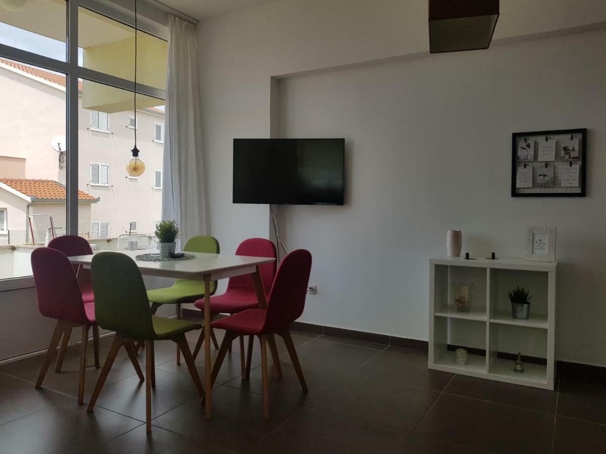 Apartments Luce Trogir Exteriör bild